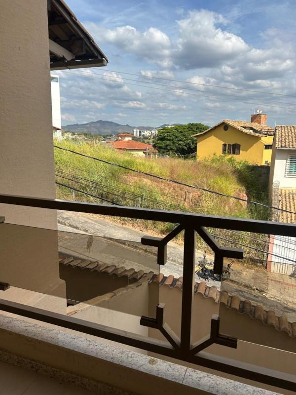 Casa, Fernão Dias, 3 Quartos, 4 Vagas, 1 Suíte