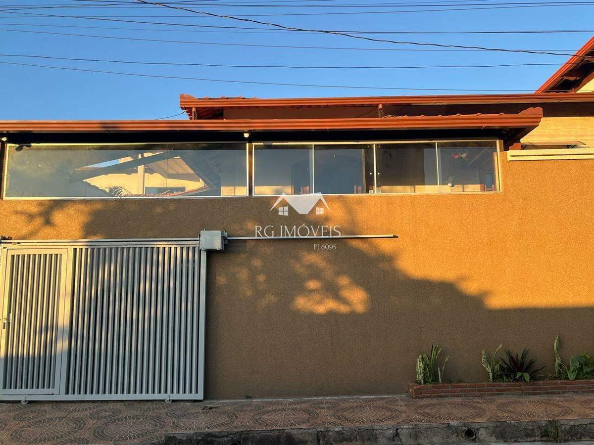 Casa, Conjunto Habitacional Bueno Franco, 3 Quartos, 4 Vagas