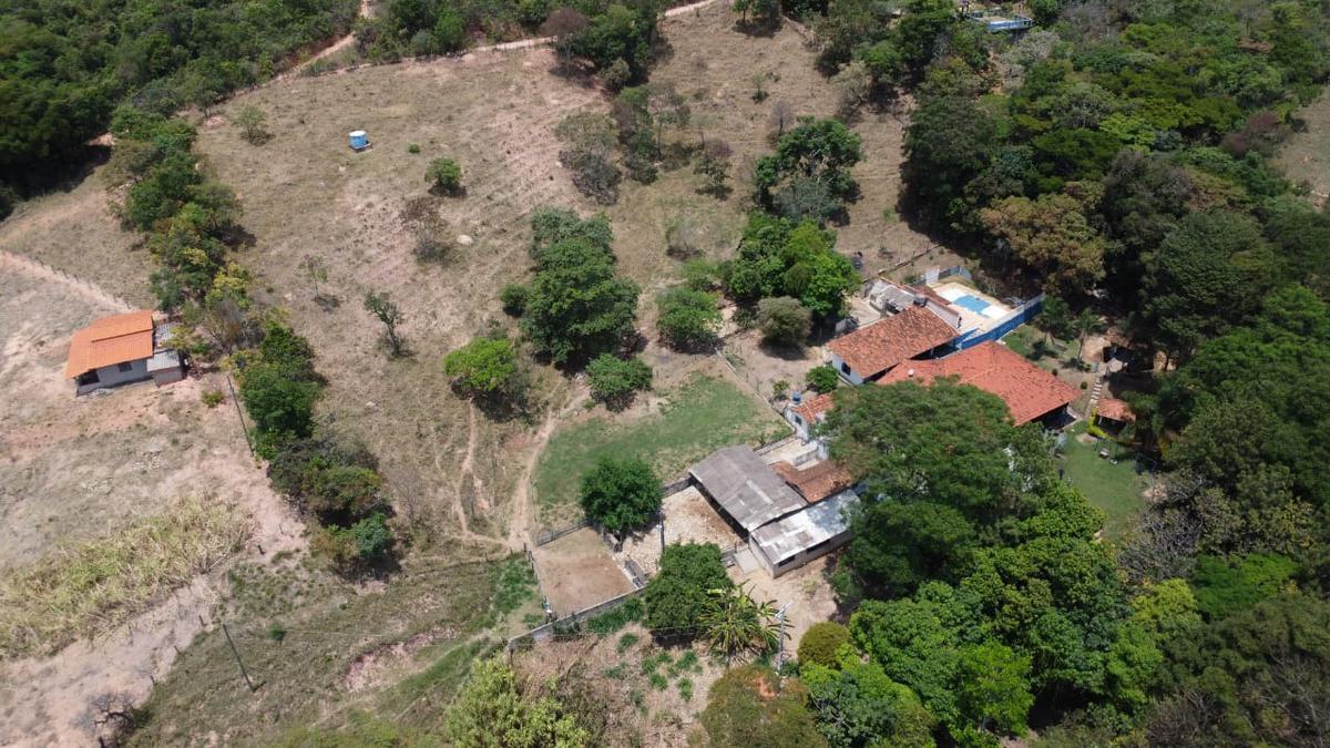 Fazenda, Centro, 3 Quartos, 10 Vagas, 2 Suítes