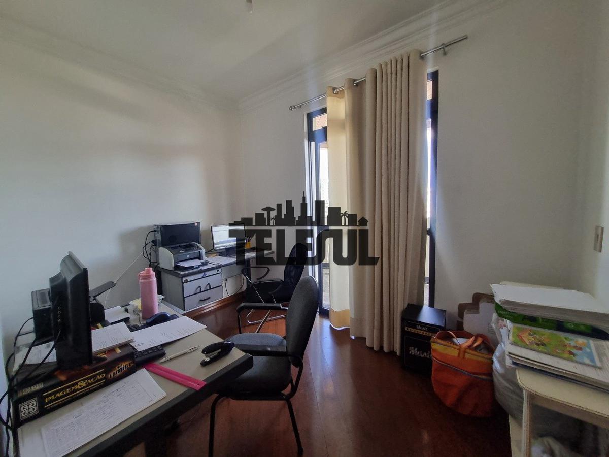 Apartamento, Centro, 4 Quartos, 2 Vagas, 2 Suítes