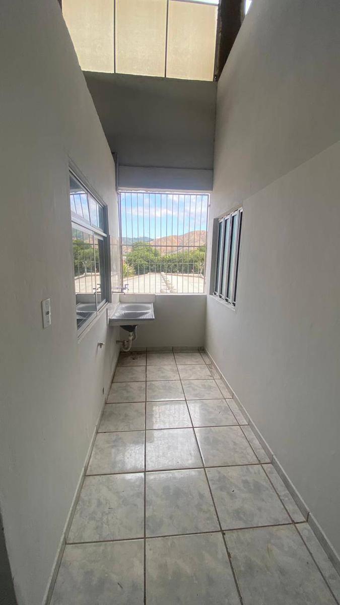Apartamento, Santa Cruz, 2 Quartos, 0 Vaga