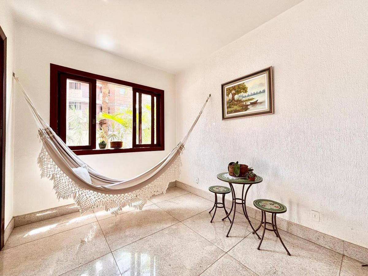 Casa, Castelo, 5 Quartos, 6 Vagas, 2 Suítes