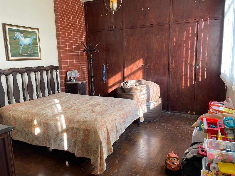 Casa, Cidade Nova, 4 Quartos, 2 Vagas, 1 Suíte