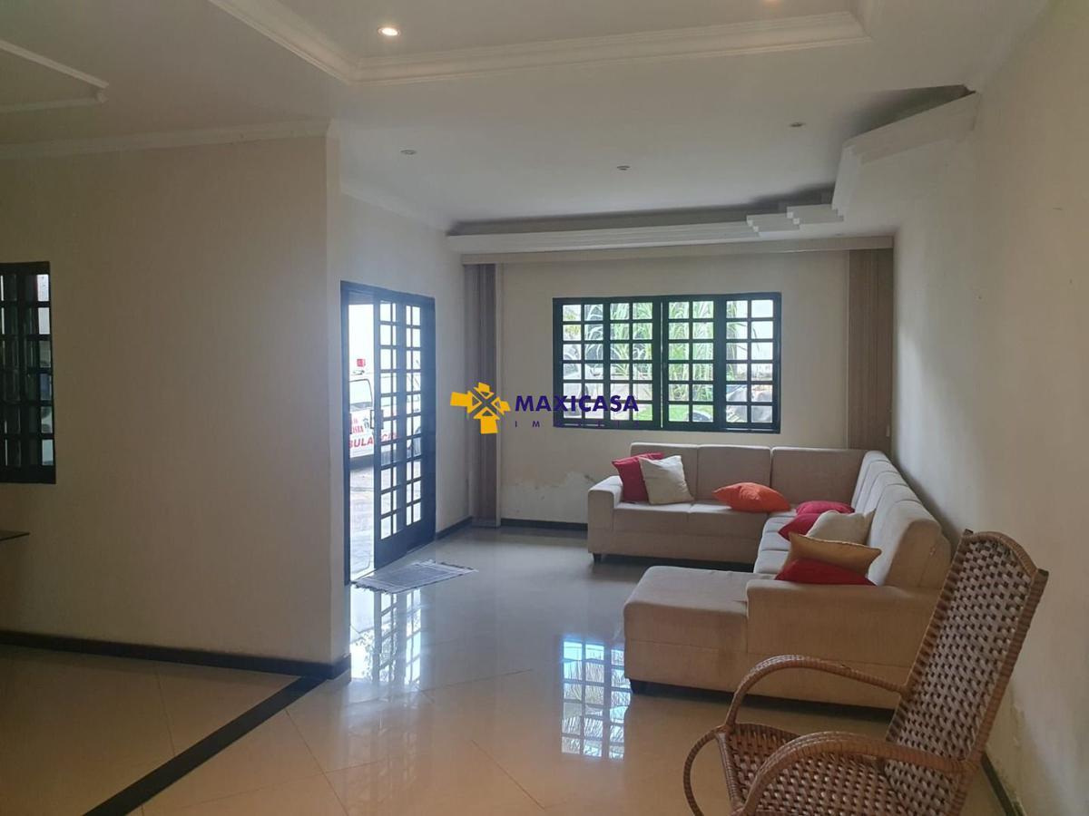 Casa, Trevo, 3 Quartos, 6 Vagas, 1 Suíte