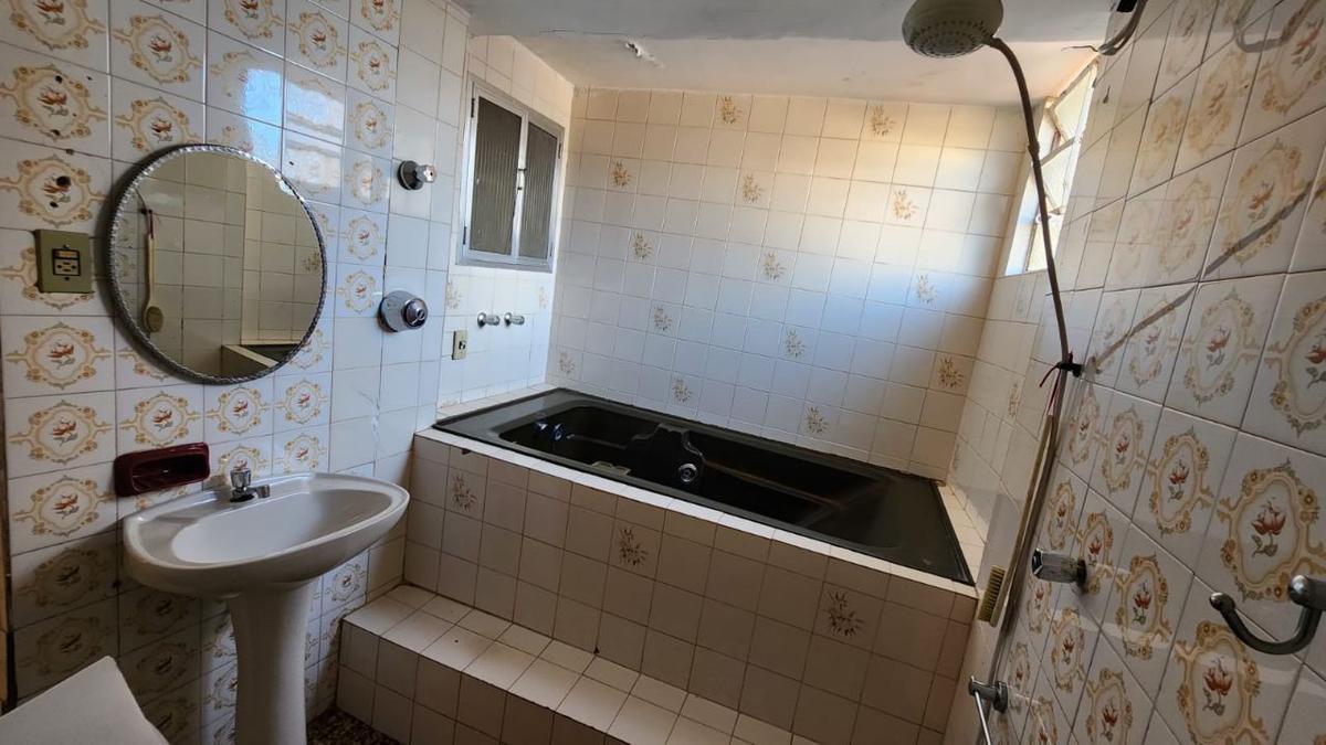 Casa, Horto, 8 Quartos, 3 Vagas, 3 Suítes