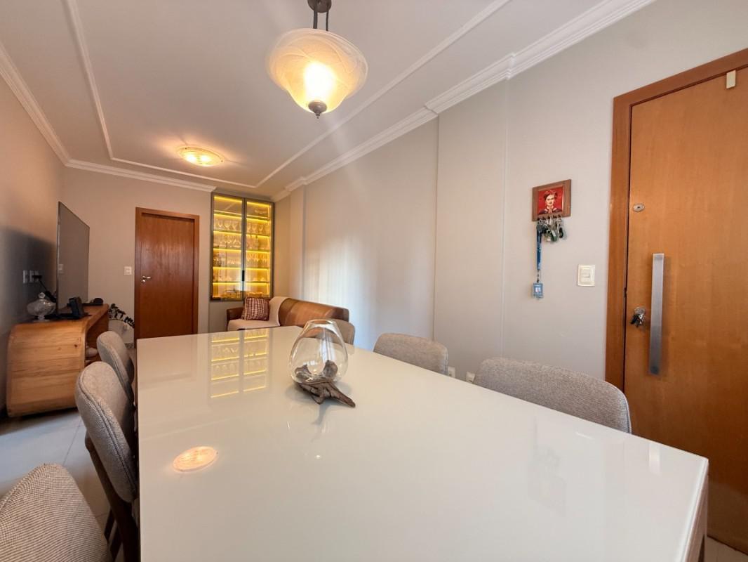 Apartamento, Sagrada Família, 3 Quartos, 2 Vagas, 1 Suíte