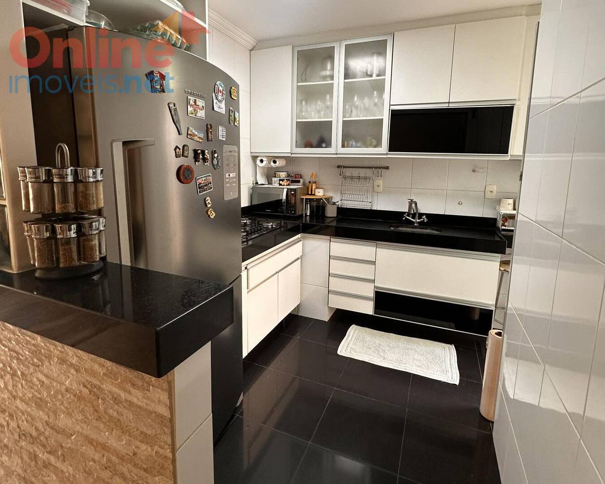 Casa, Fernão Dias, 3 Quartos, 0 Vaga, 1 Suíte