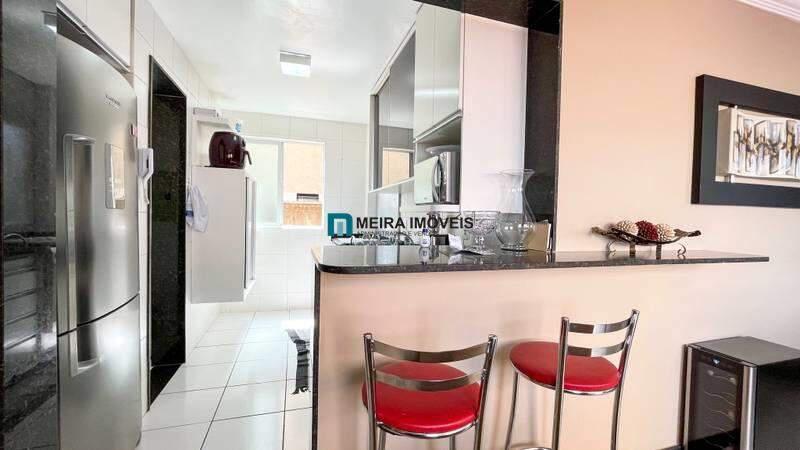 Apartamento, Sagrada Família, 3 Quartos, 2 Vagas, 1 Suíte