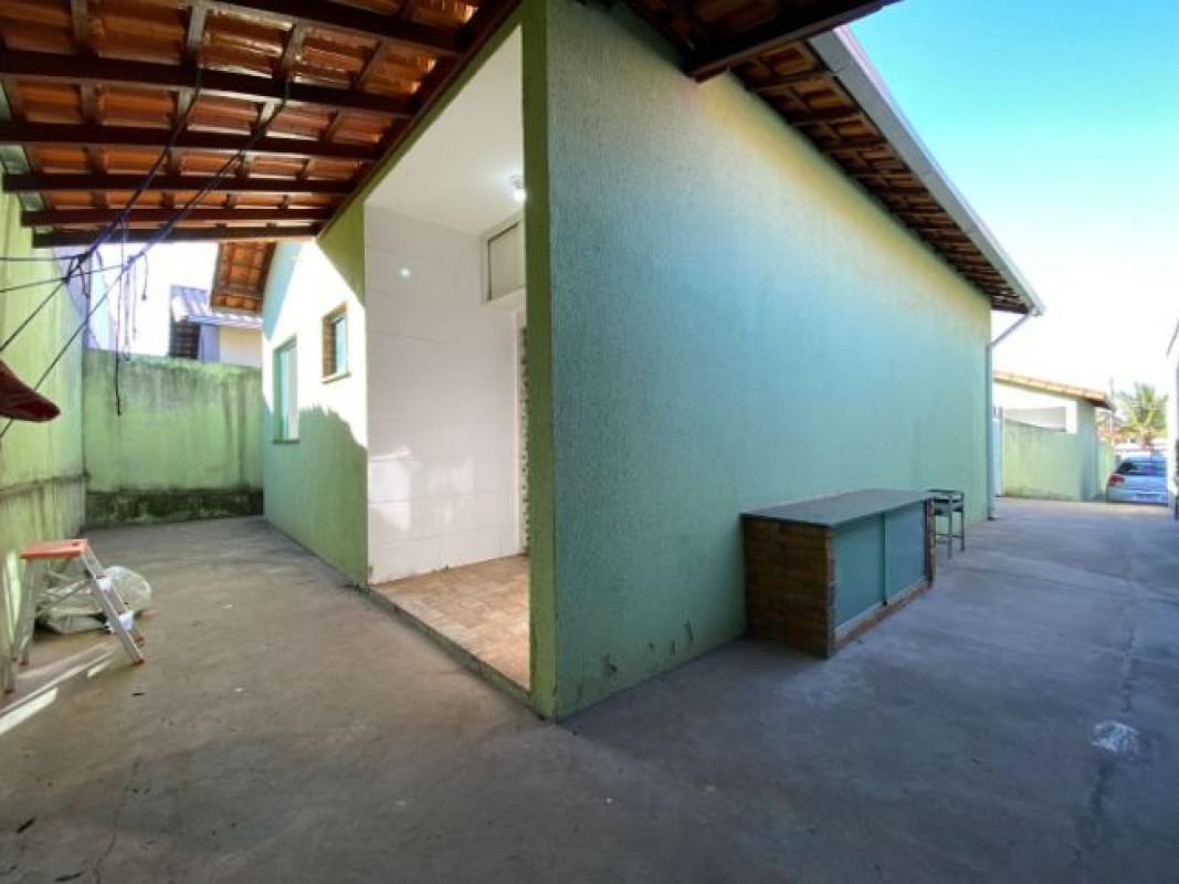 Casa, Bom Jardim, 2 Quartos, 3 Vagas