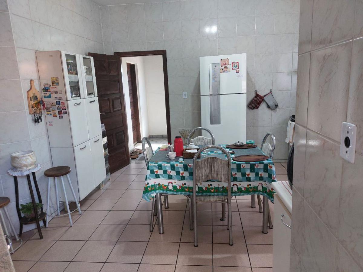 Casa, Dona Clara, 4 Quartos, 5 Vagas, 1 Suíte