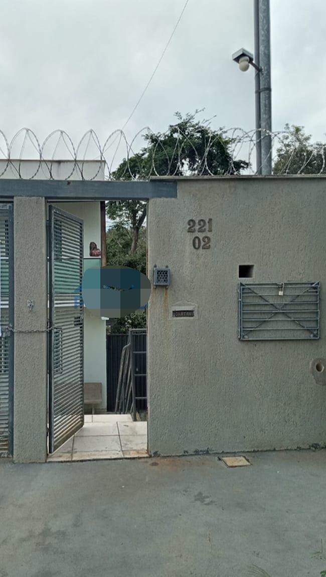 Casa, Central, 2 Quartos, 2 Vagas