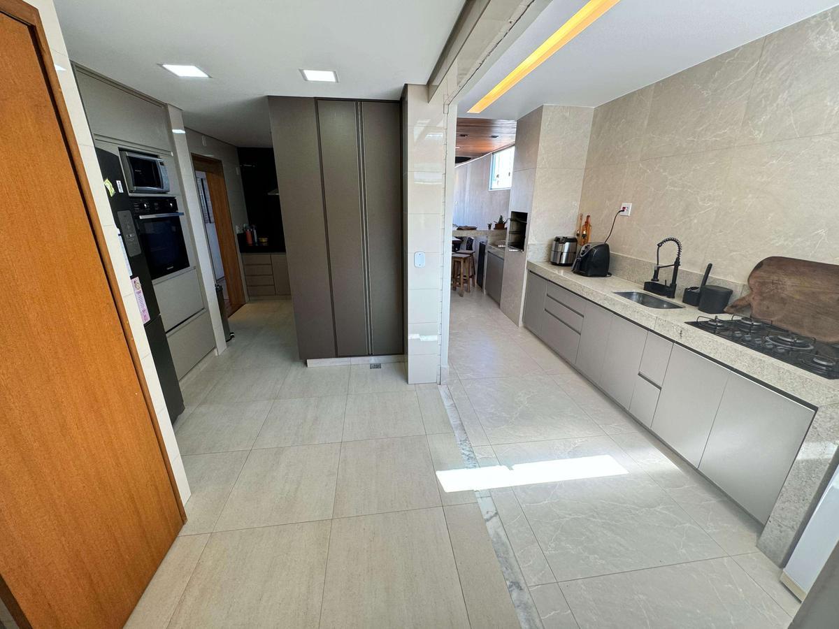 Apartamento, Sagrada Família, 3 Quartos, 1 Vaga, 1 Suíte