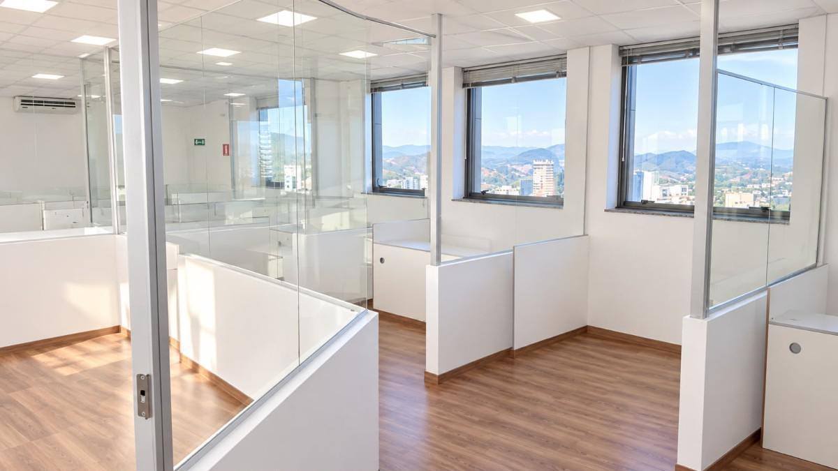 Sala, Vale do Sereno, 0 Quarto, 6 Vagas