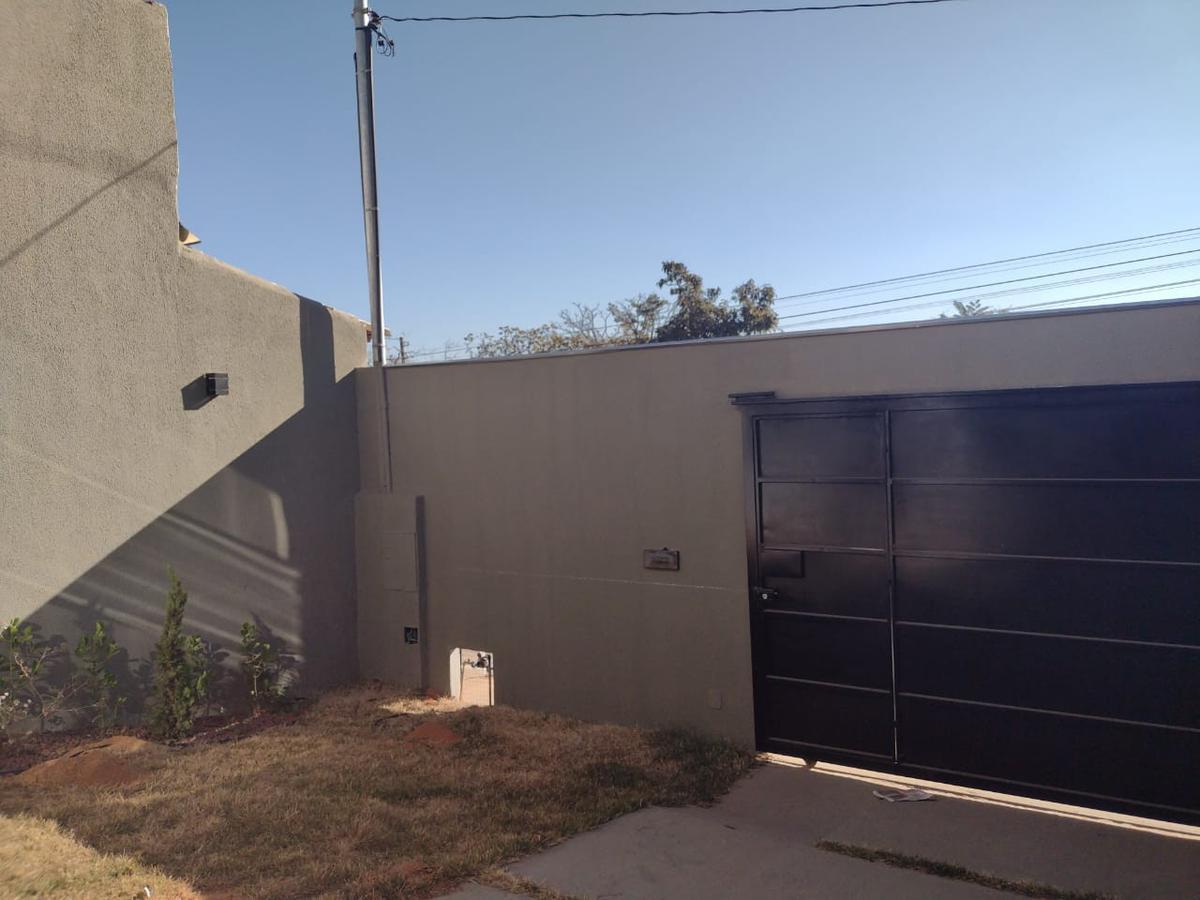 Casa, Lundcea, 3 Quartos, 2 Vagas, 1 Suíte