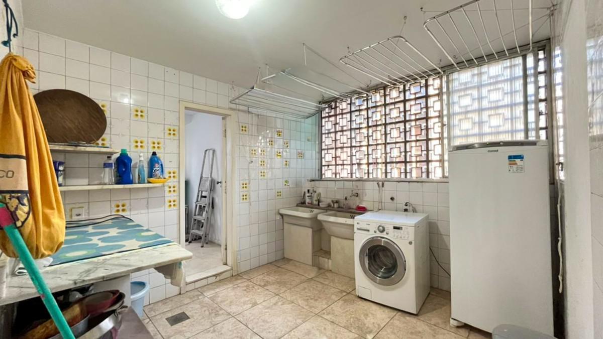 Cobertura, Funcionários, 6 Quartos, 3 Vagas, 1 Suíte