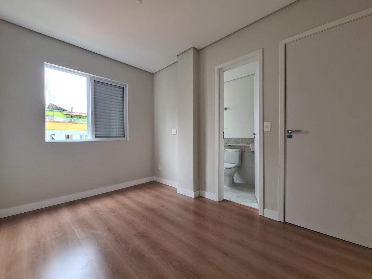 Apartamento, Sagrada Família, 3 Quartos, 2 Vagas, 1 Suíte