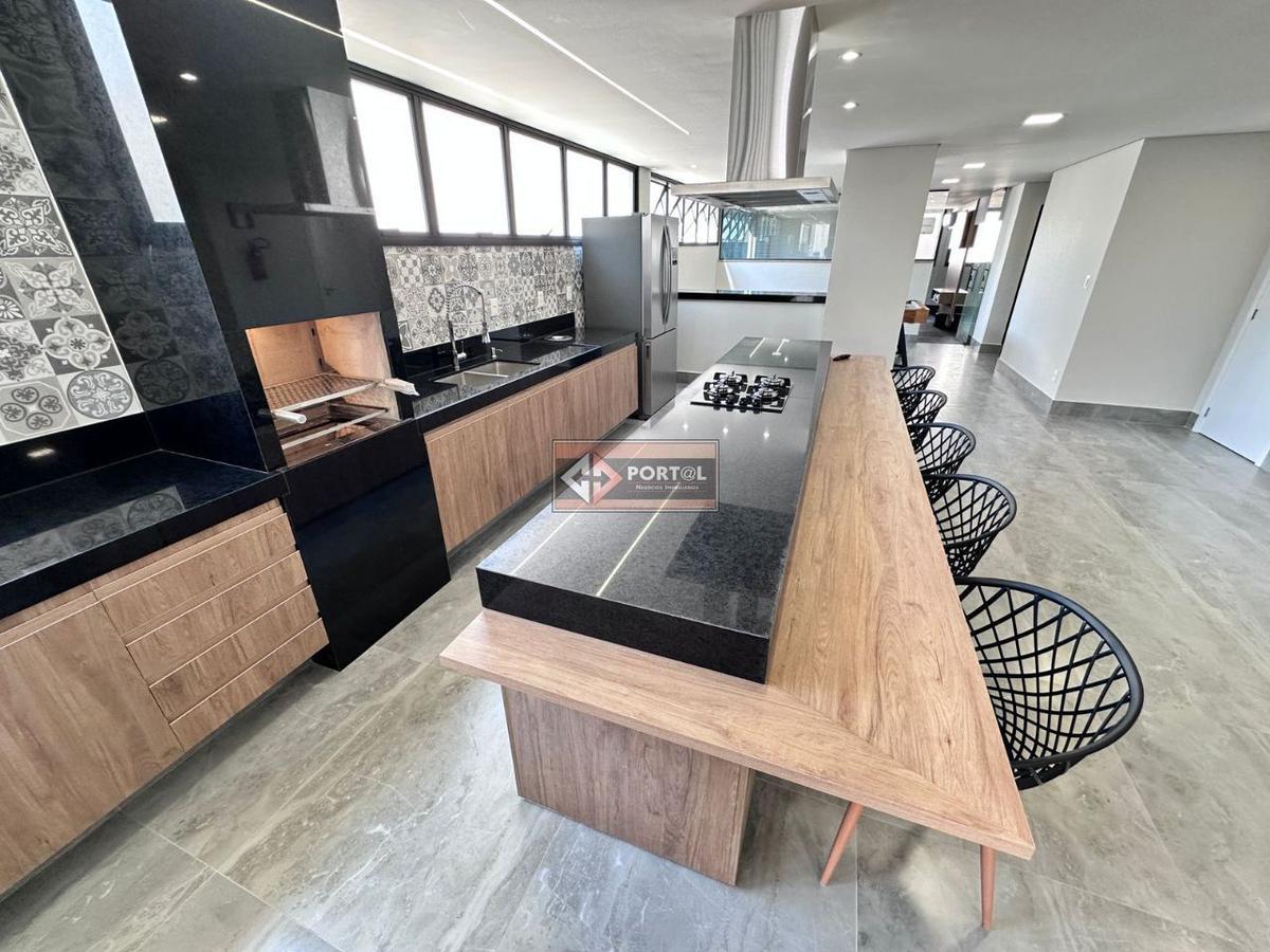 Apartamento, Castelo, 4 Quartos, 2 Vagas, 1 Suíte
