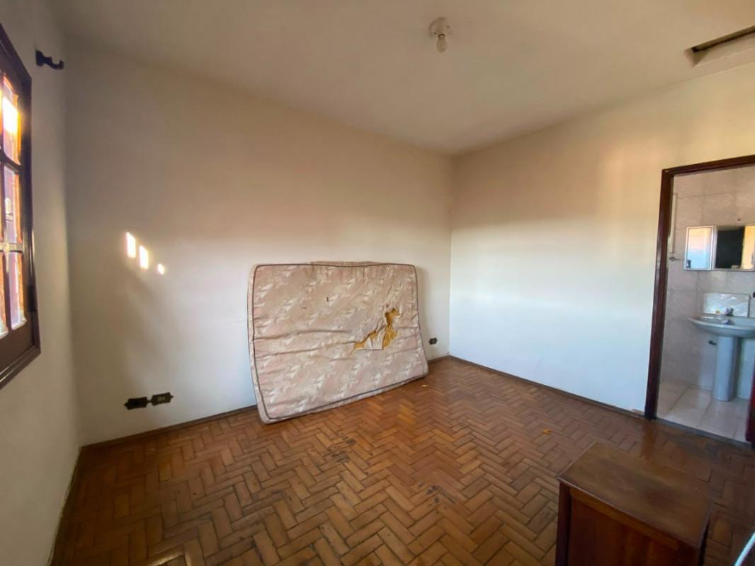 Casa, Centro, 5 Quartos, 1 Vaga, 2 Suítes
