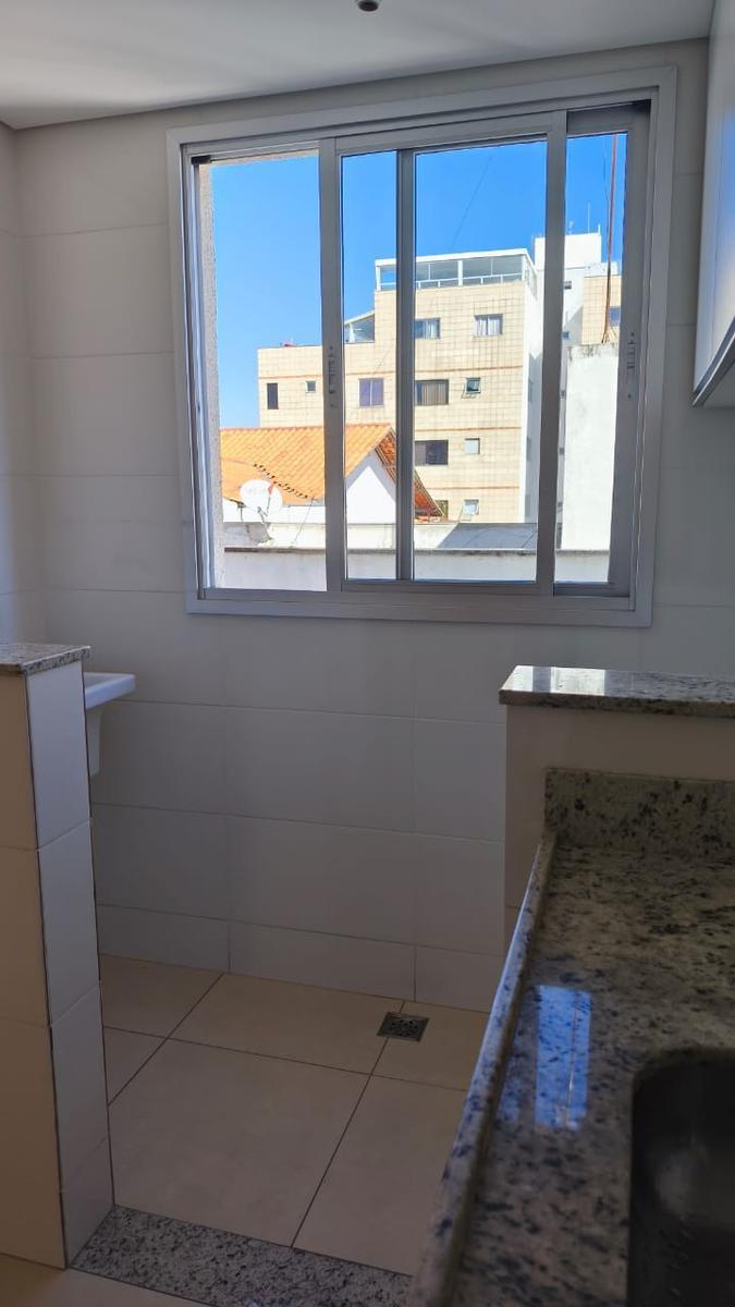 Apartamento, Sagrada Família, 3 Quartos, 2 Vagas, 1 Suíte