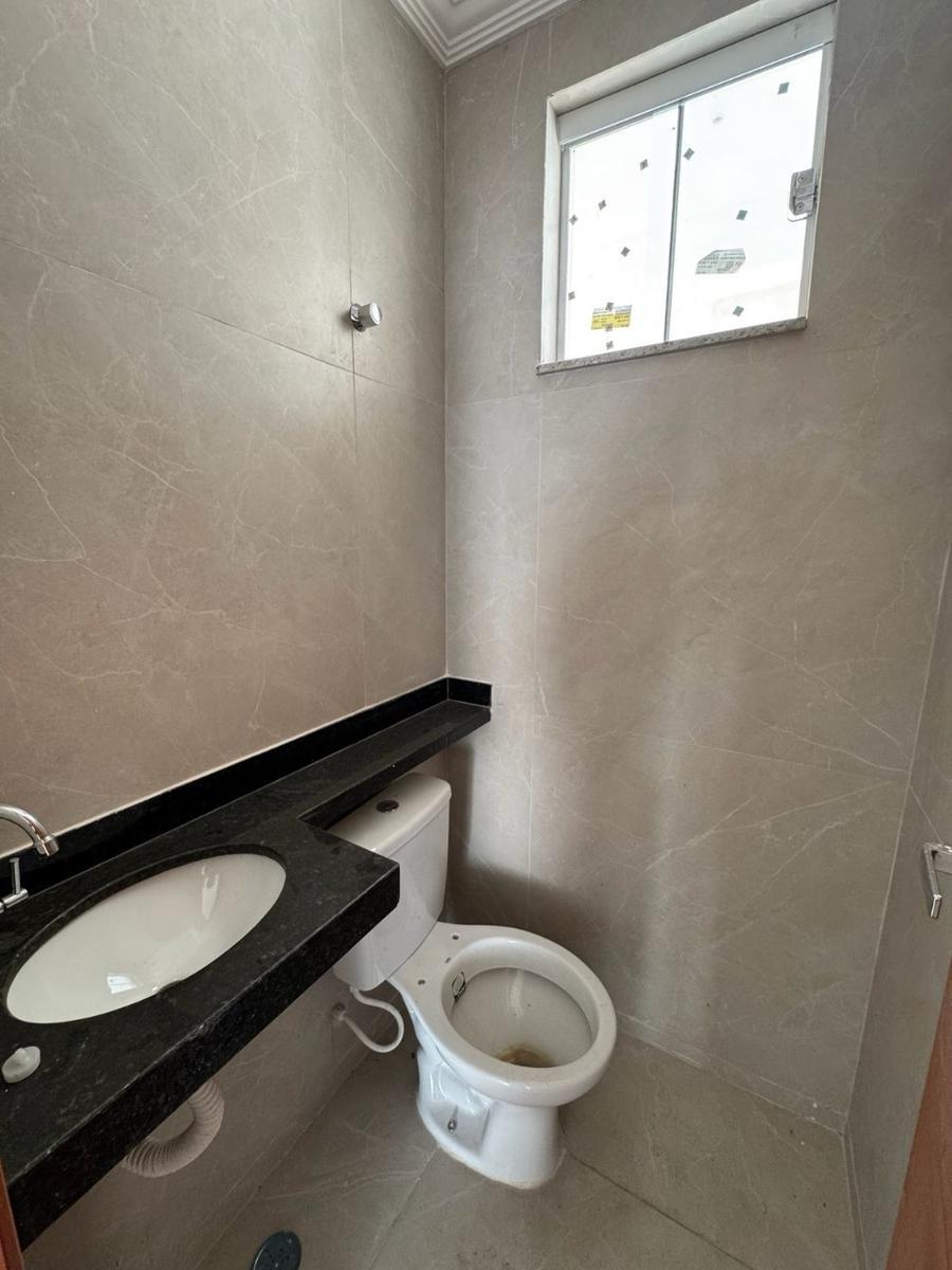 Casa, Piratininga (venda Nova), 2 Quartos, 1 Vaga, 2 Suítes