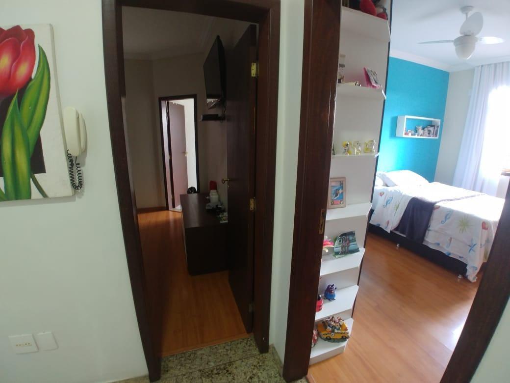 Casa, Jardim Riacho das Pedras, 3 Quartos, 8 Vagas, 1 Suíte