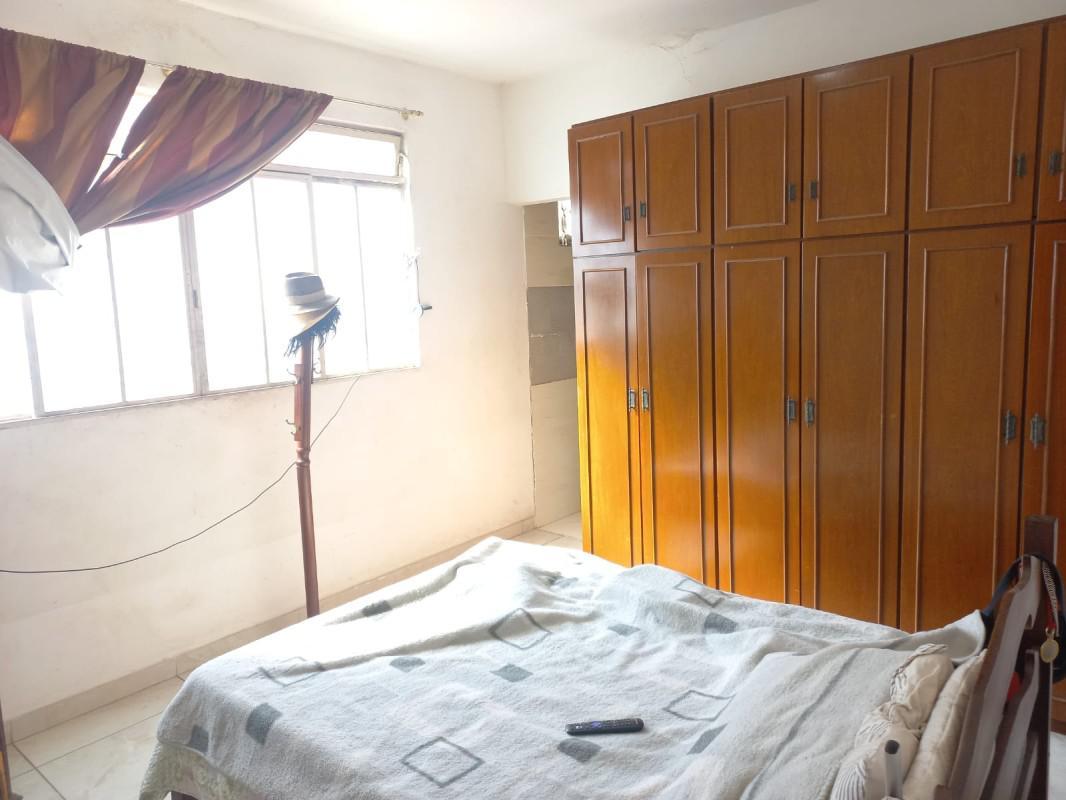 Casa, Céu Azul, 3 Quartos, 4 Vagas, 2 Suítes