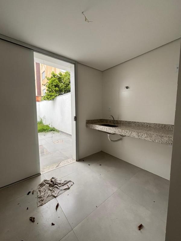 Casa, Jardim Leblon, 2 Quartos, 2 Vagas