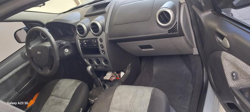 Ford Fiesta Sed. 1.6 8v Flex 4p