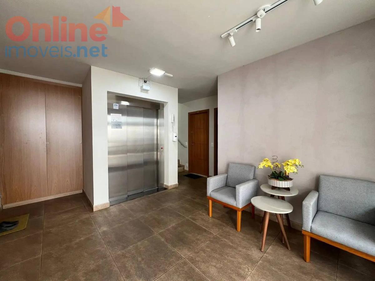 Apartamento, Sagrada Família, 2 Quartos, 0 Vaga, 0 Suíte