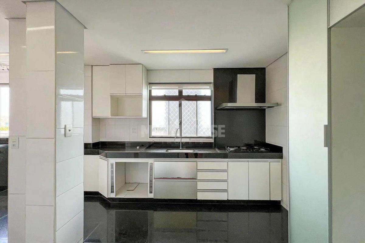 Apartamento, Castelo, 4 Quartos, 3 Vagas, 2 Suítes
