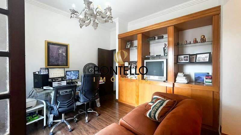 Casa, Comiteco, 5 Quartos, 6 Vagas, 2 Suítes
