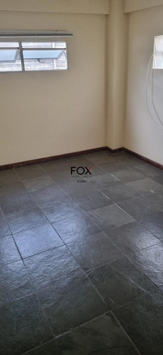 Sala, Santa Efigênia, 0 Quarto, 4 Vagas