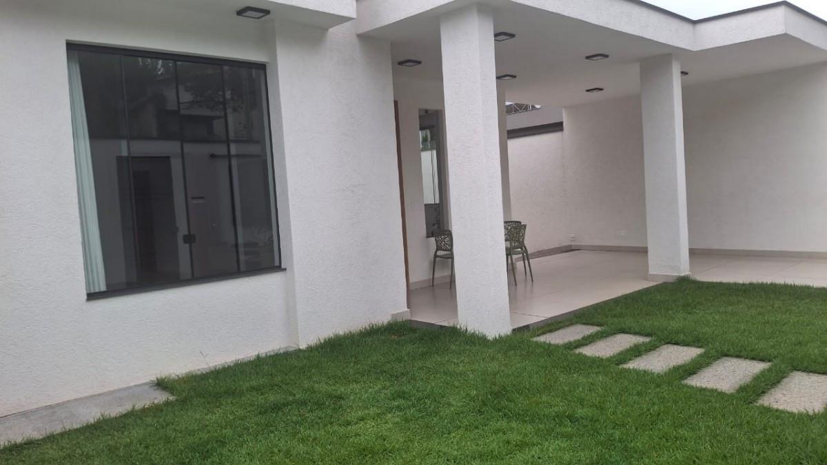 Casa, São Gonçalo, 3 Quartos, 2 Vagas, 1 Suíte