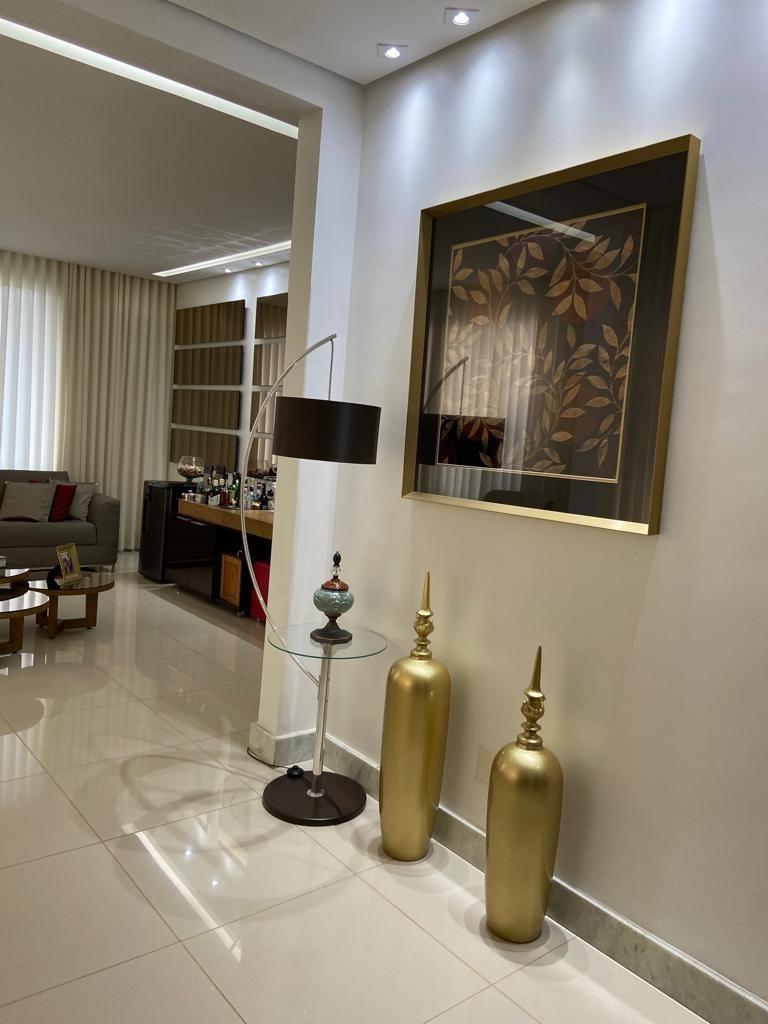 Casa, Centro, 4 Quartos, 1 Vaga, 4 Suítes