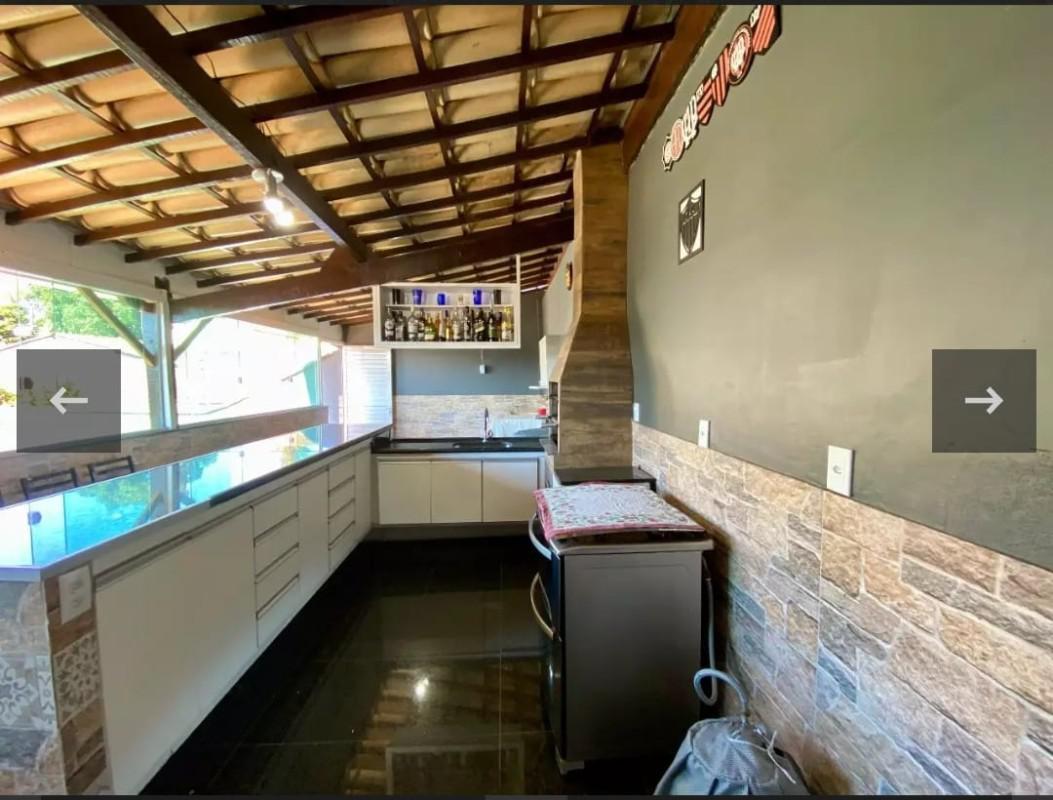 Casa, Santa Branca, 4 Quartos, 2 Vagas, 2 Suítes