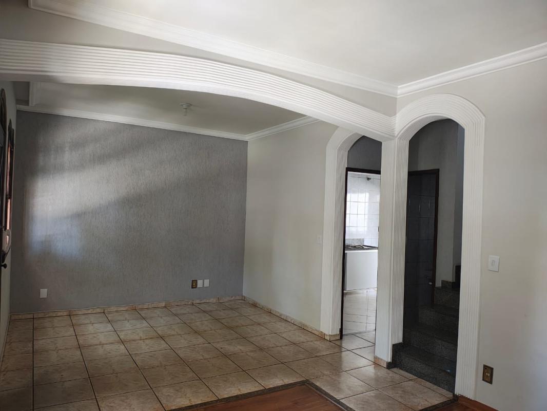 Casa, Serrano, 4 Quartos, 4 Vagas, 1 Suíte