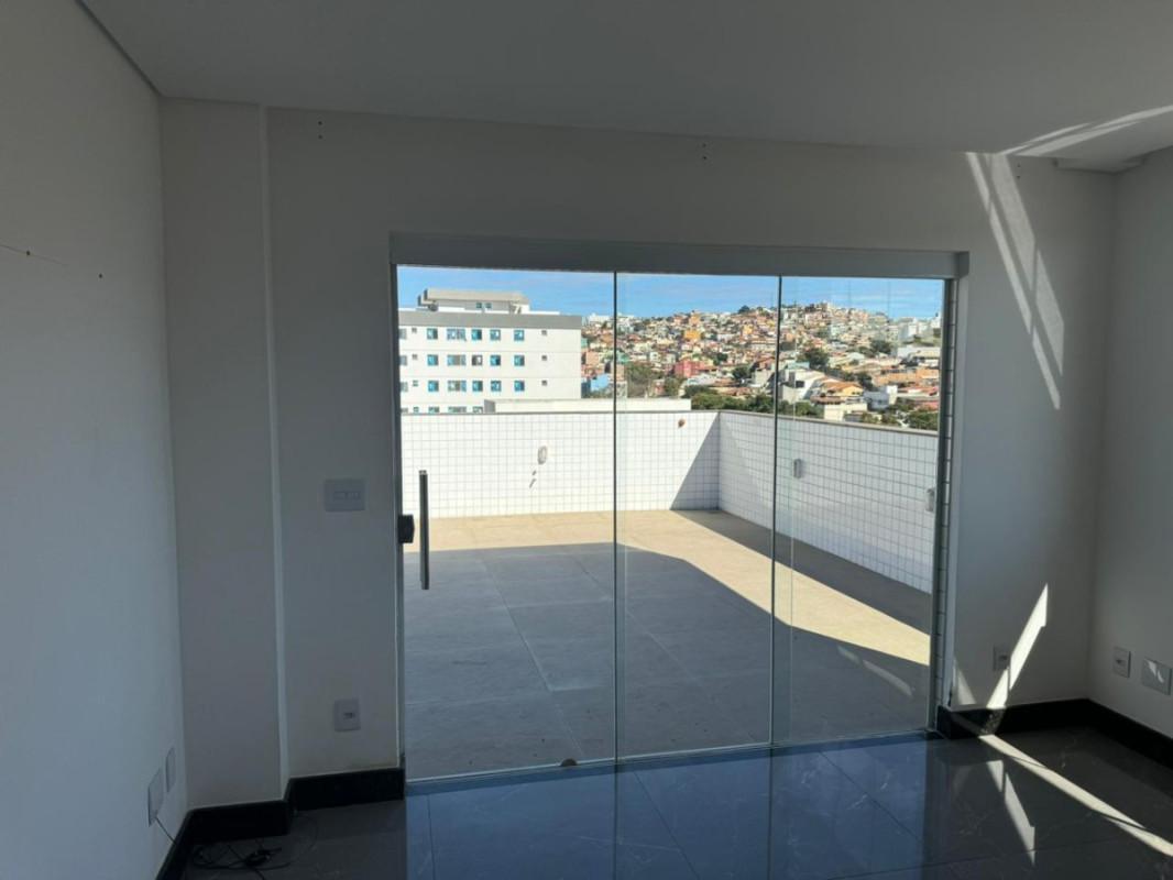 Cobertura, Santa Helena, 3 Quartos, 2 Vagas, 1 Suíte