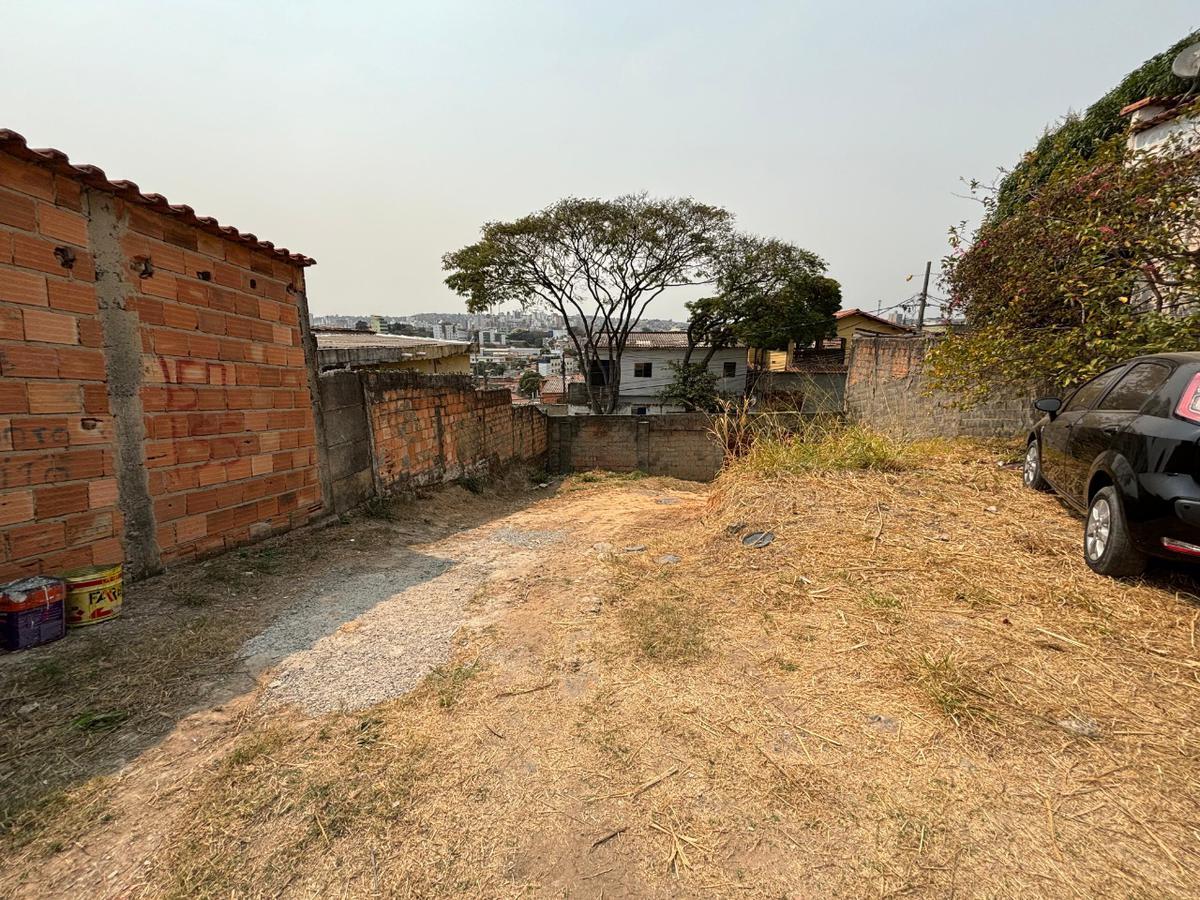 Lote, Glória, 0 Quarto, 0 Vaga