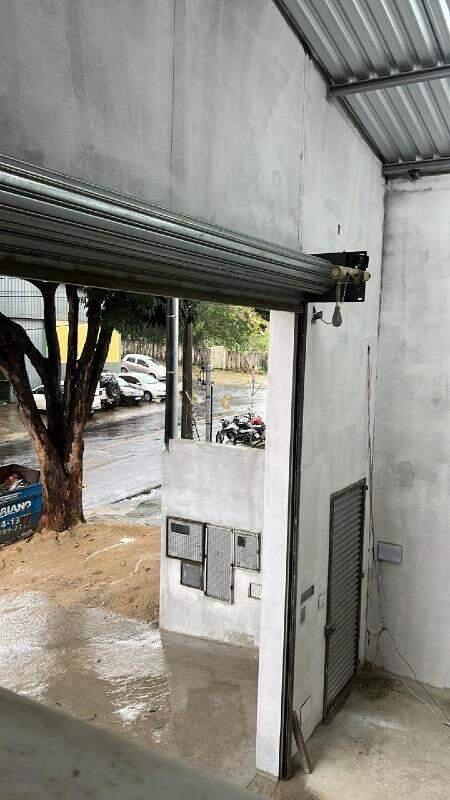 Galpão, Das Industrias I (barreiro), 0 Quarto, 0 Vaga