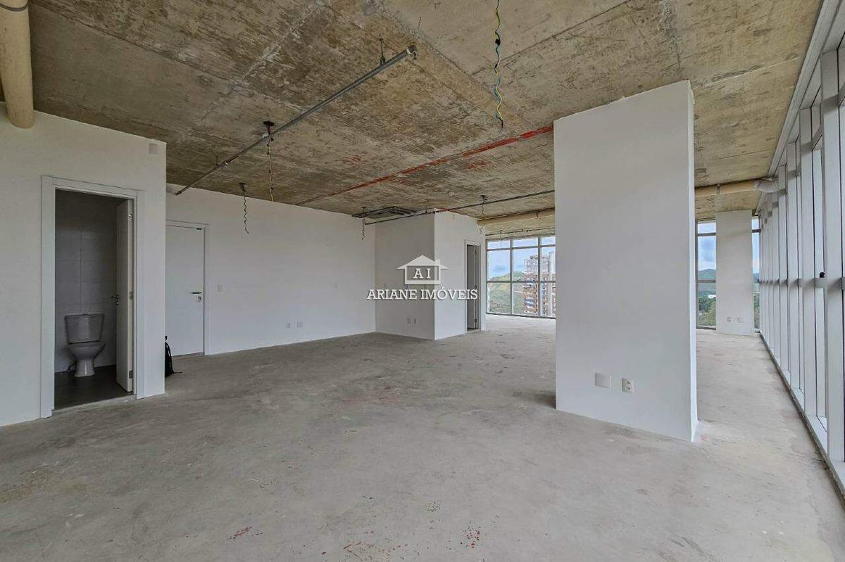 Sala, Vila Castela, 0 Quarto, 0 Vaga
