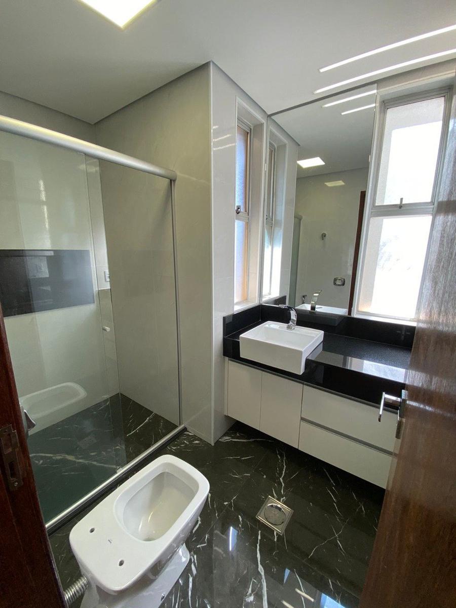 Apartamento, Sagrada Família, 3 Quartos, 1 Vaga, 1 Suíte