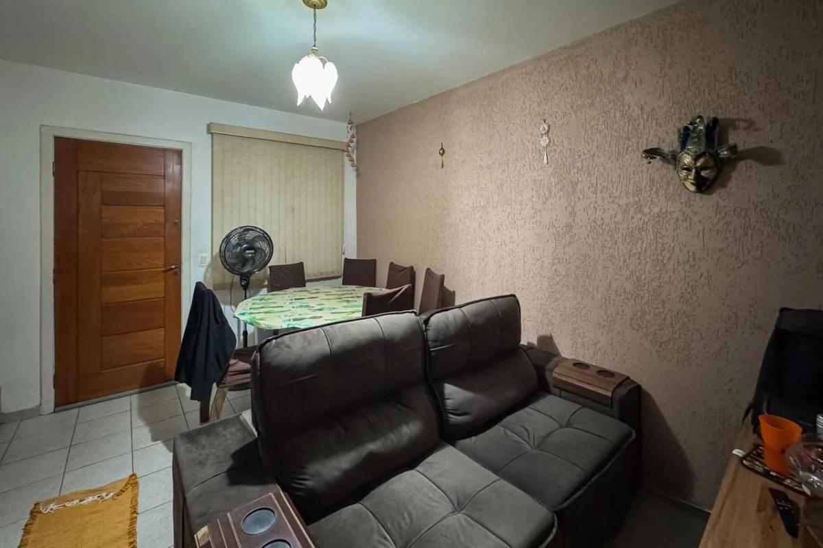 Casa, Fernão Dias, 2 Quartos, 1 Vaga