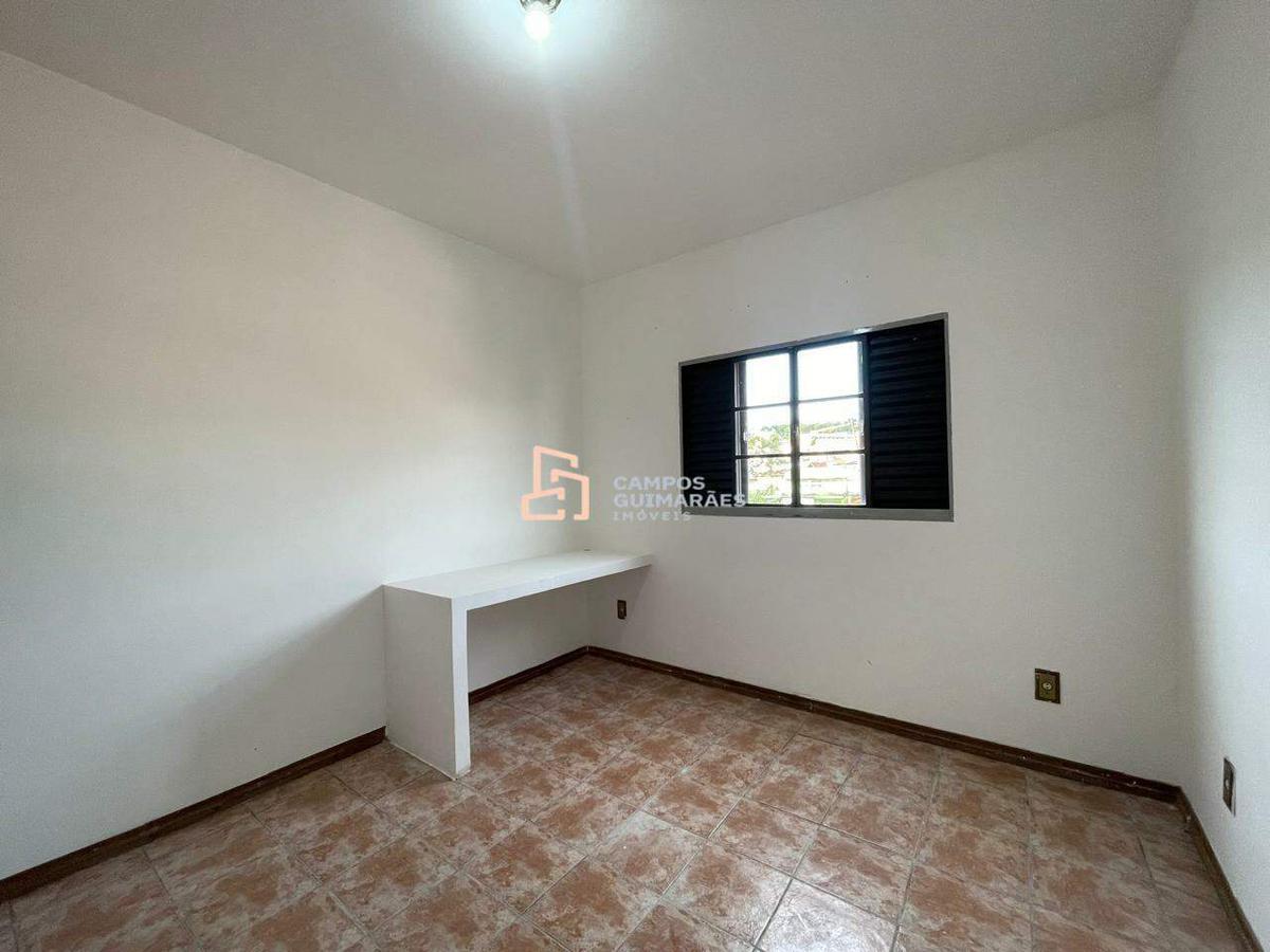 Casa Comercial, Alípio de Melo, 3 Quartos, 1 Suíte