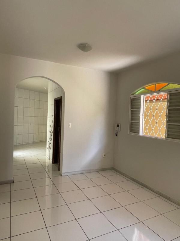 Casa, João Pinheiro, 2 Quartos, 3 Vagas, 1 Suíte