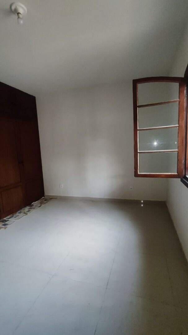 Casa, Centro, 4 Quartos, 5 Vagas, 1 Suíte