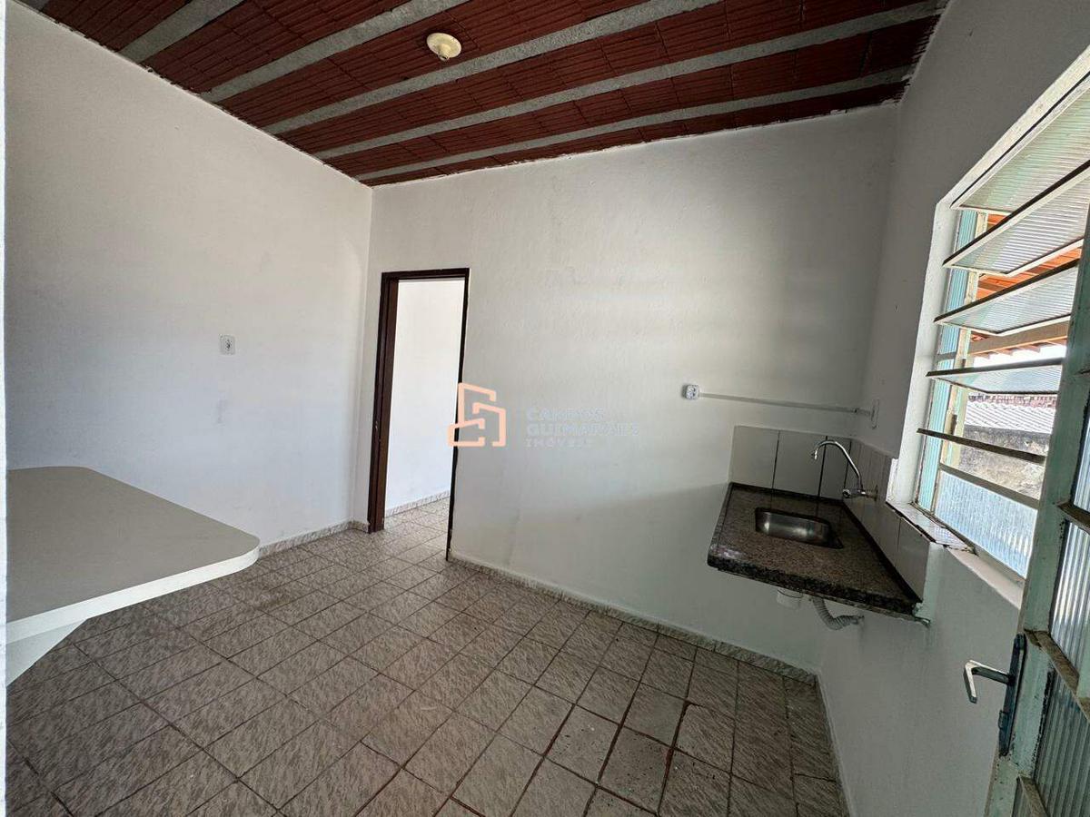 Casa, Jatobá (barreiro), 1 Quarto, 10 Vagas