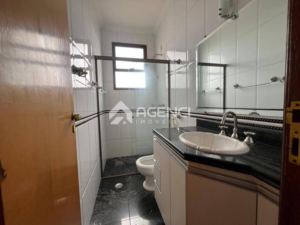 Apartamento, Camargos, 3 Quartos, 0 Vaga, 1 Suíte