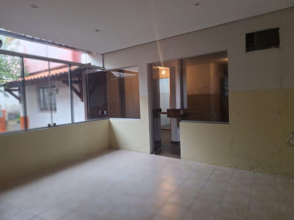 Casa, Centro, 2 Quartos, 5 Vagas, 1 Suíte