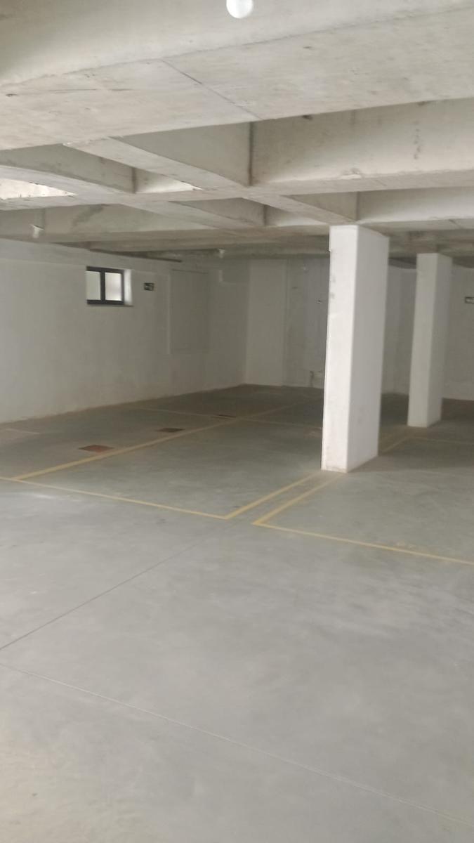 Andar, Castelo, 0 Quarto, 10 Vagas