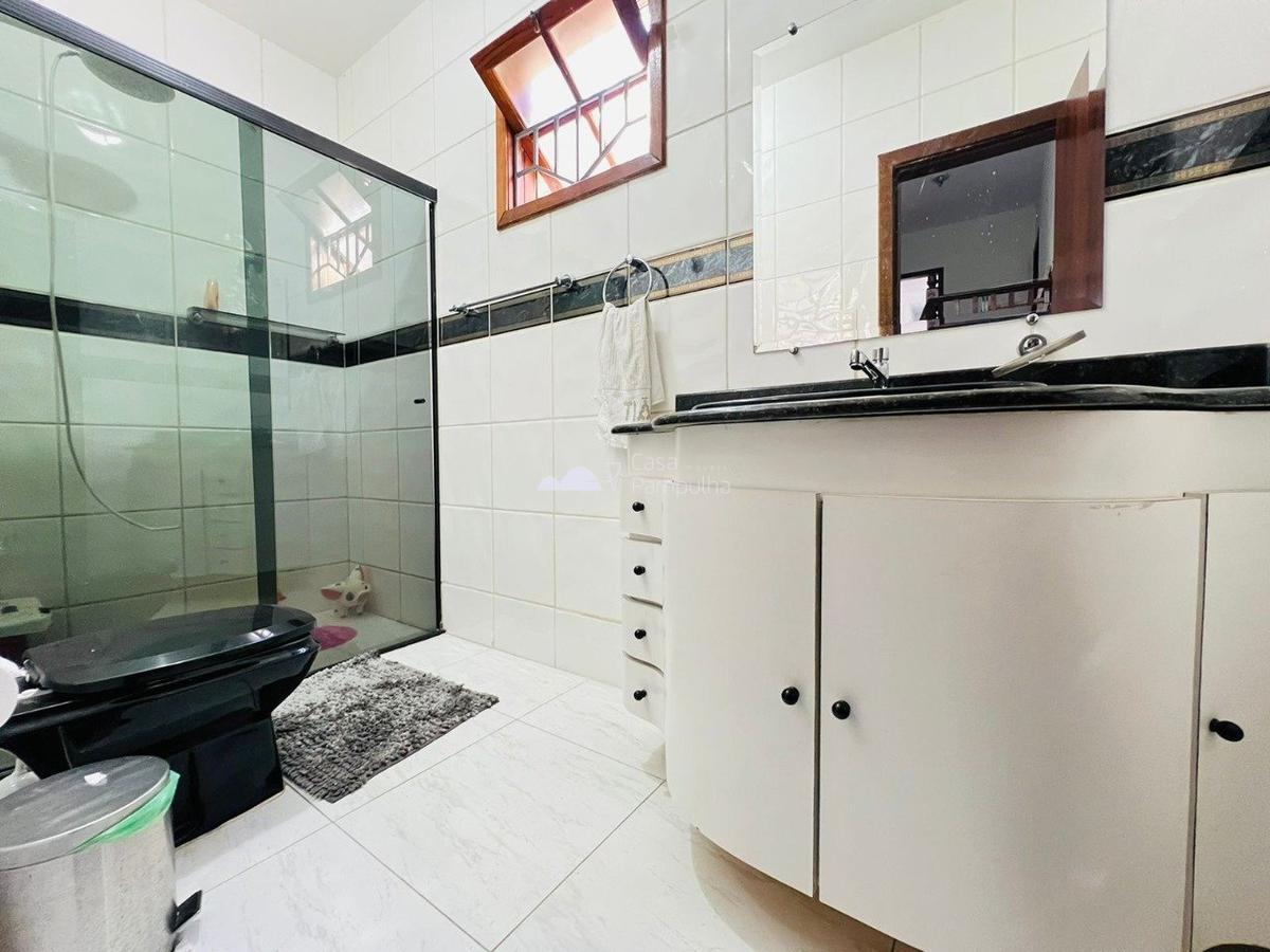 Casa, Santa Branca, 5 Quartos, 4 Vagas, 2 Suítes